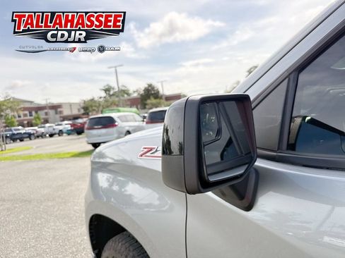 Used 2025 Chevrolet Silverado 1500 RST w/ Convenience Package II AWD/4WD image 11