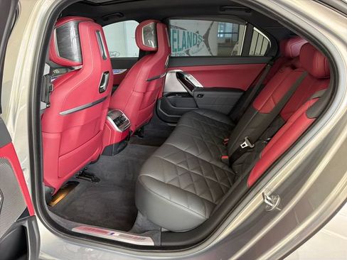 Used 2024 BMW 740i RWD image 23