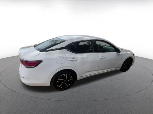 Used 2025 Nissan Sentra SV FWD image 14