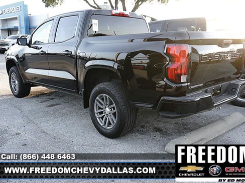 Used 2023 Chevrolet Colorado LT RWD image 5