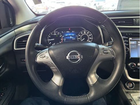 Used 2018 Nissan Murano SV image 25