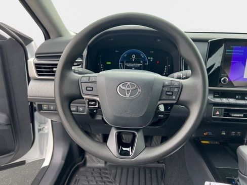 New 2026 Toyota Camry LE FWD image 14