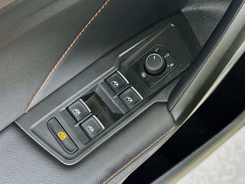 Used 2024 Volkswagen Tiguan Wolfsburg Edition AWD/4WD image 20