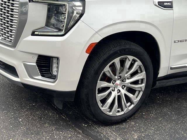 Used 2022 GMC Yukon Denali AWD/4WD image 8