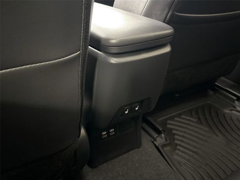 Certified 2024 Toyota Prius Limited image 38