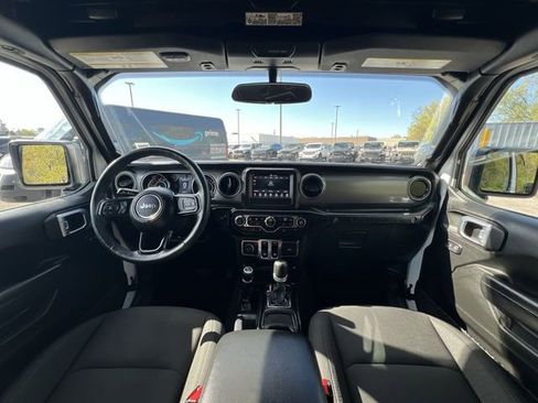 Used 2023 Jeep Wrangler Sport AWD/4WD image 22