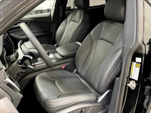 New 2026 Audi Q8 Premium Plus image 9
