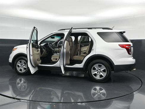 Used 2013 Ford Explorer 4WD image 30