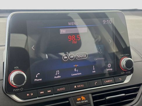 Used 2019 Nissan Altima 2.5 S FWD image 14