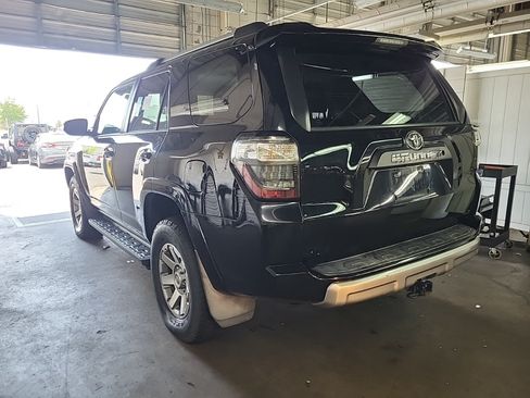 Used 2015 Toyota 4Runner Trail AWD/4WD image 5
