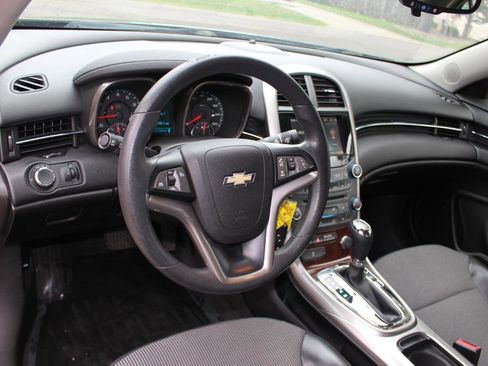 Used 2013 Chevrolet Malibu LT image 14