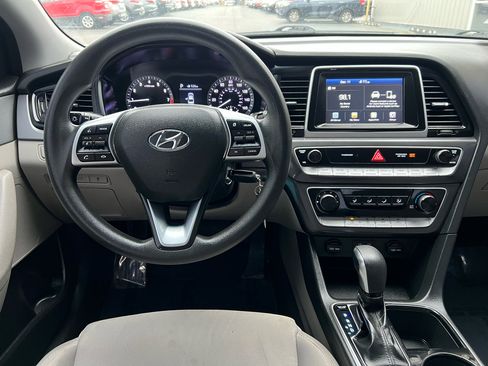 Used 2019 Hyundai Sonata SE image 17