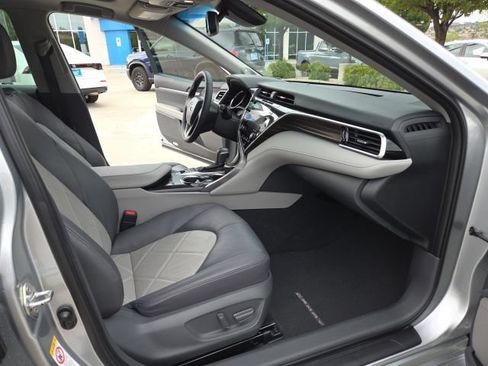 Used 2018 Toyota Camry XLE w/ Audio Package FWD image 29