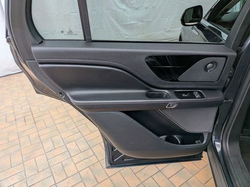 Used 2022 Lincoln Aviator Reserve w/ Elements Package Plus image 22