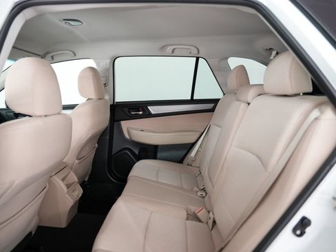 Used 2018 Subaru Outback 2.5i Premium AWD/4WD image 36