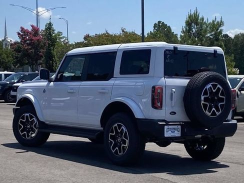 New 2026 Ford Bronco Outer Banks AWD/4WD image 16