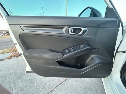 Used 2024 Honda Civic Sport image 32