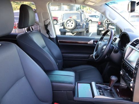 Used 2019 Lexus GX 460 Premium AWD/4WD image 8