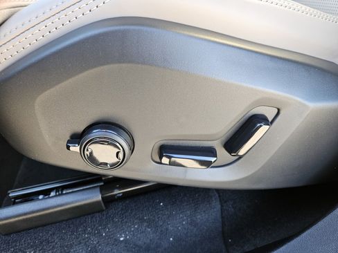 New 2026 Volvo XC90 B6 Ultra w/ Protection Package Premier image 9