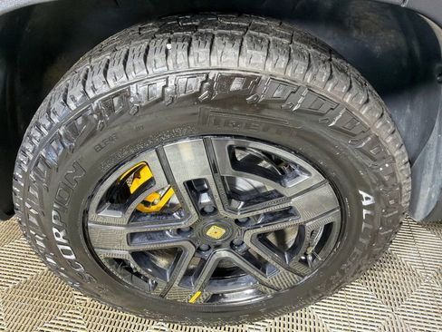 Used 2023 Rivian R1S Adventure image 19