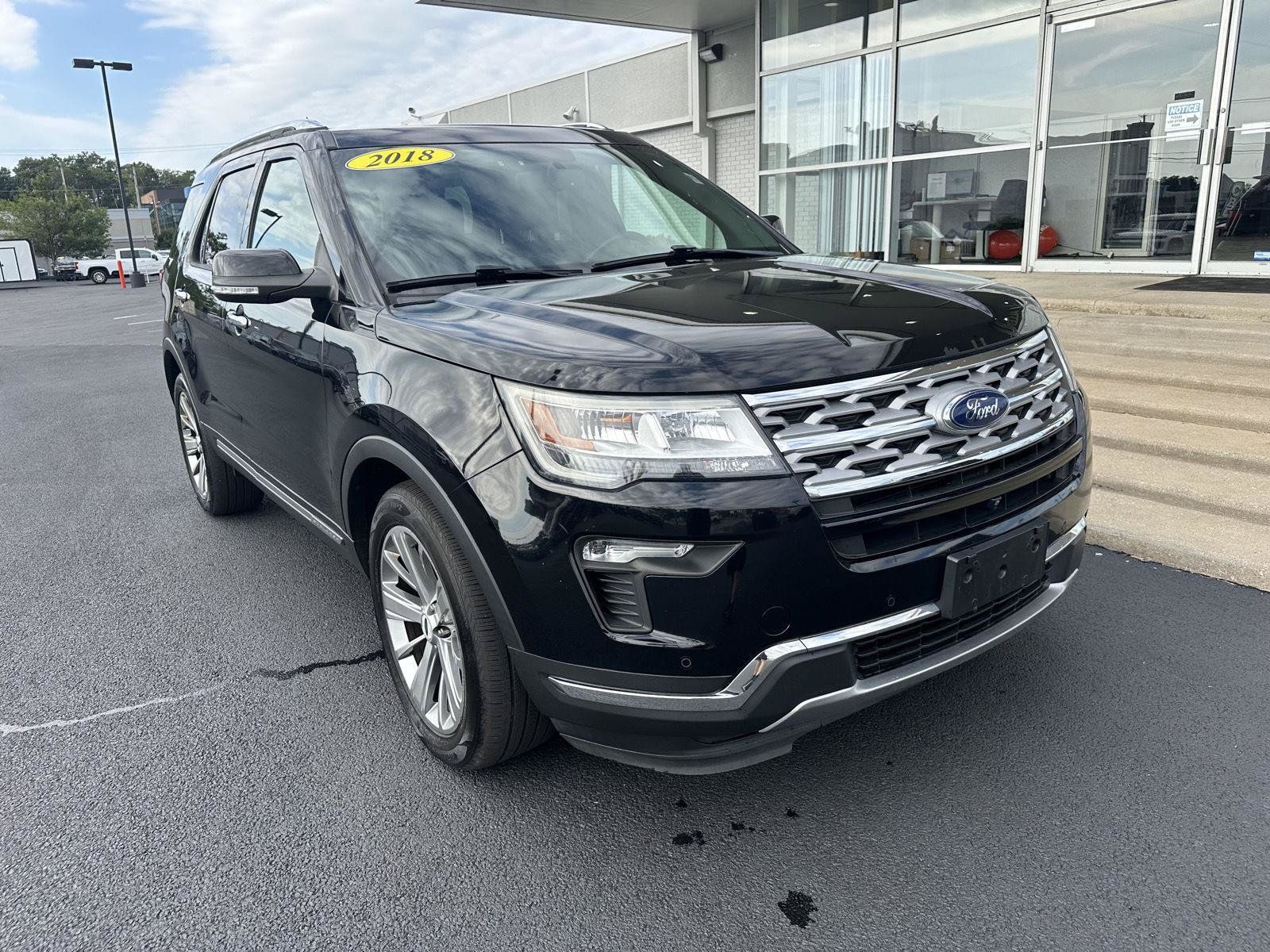 Used 2018 Ford Explorer Limited AWD/4WD image 3