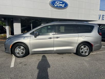 Used 2018 Chrysler Pacifica Limited