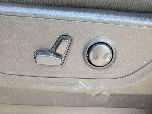 New 2026 RAM 1500 Big Horn AWD/4WD image 13