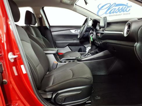 Used 2023 Kia Forte LXS image 13