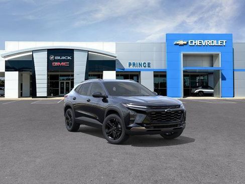 New 2026 Chevrolet Trax ACTIV w/ Driver Confidence Package FWD image 1