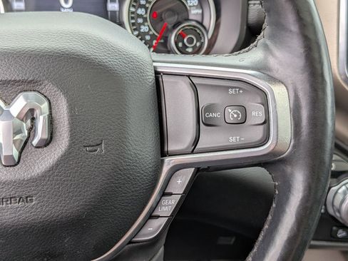 Used 2019 RAM 1500 Laramie AWD/4WD image 19
