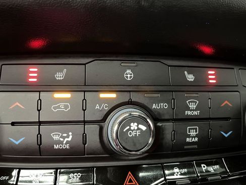 Used 2023 Dodge Durango GT AWD/4WD image 23