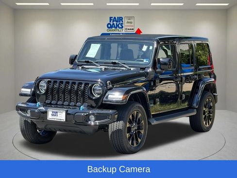 Used 2021 Jeep Wrangler Unlimited Sahara AWD/4WD image 3