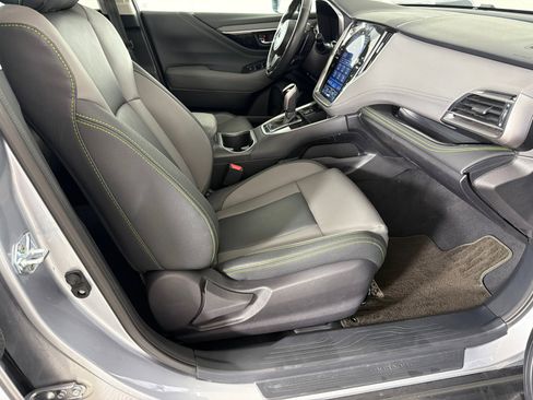 Used 2025 Subaru Outback Onyx Edition AWD/4WD image 14