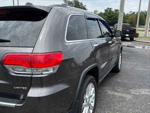 Used 2017 Jeep Grand Cherokee Limited w/ Luxury Group II AWD/4WD image 5