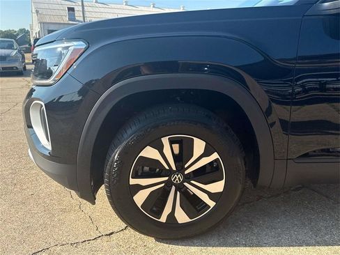 New 2026 Volkswagen Atlas SE FWD image 5