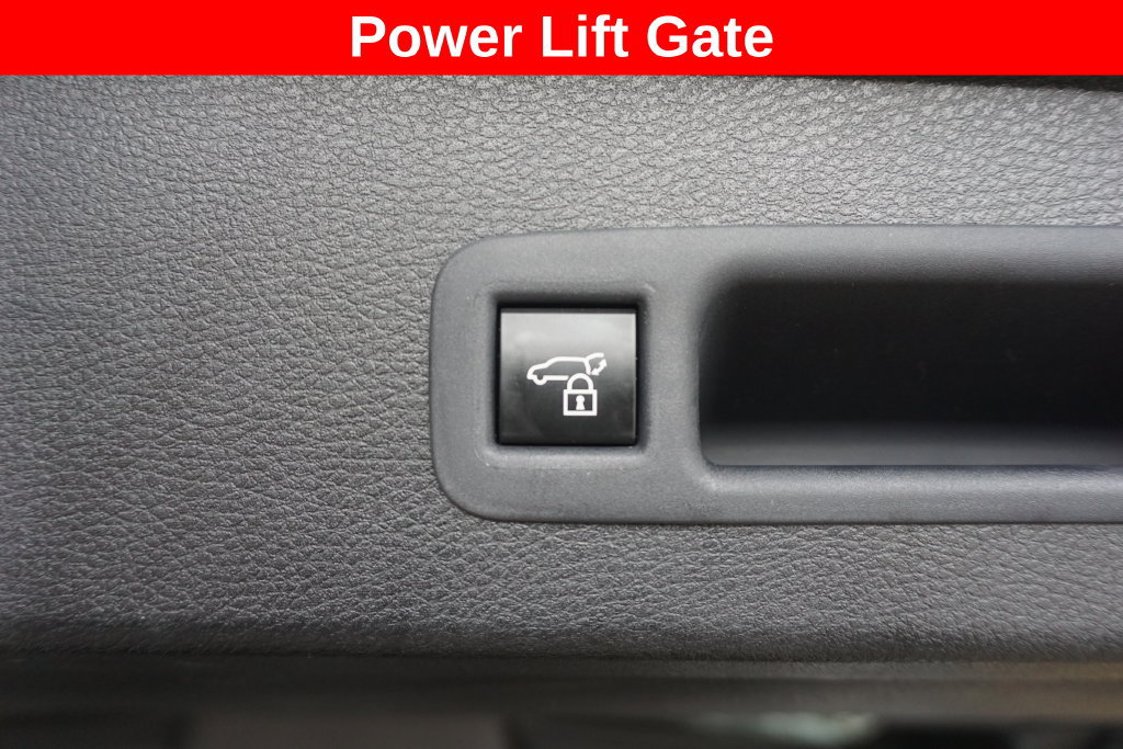 Used 2025 Toyota Sienna XLE w/ XLE Plus Package AWD/4WD image 18