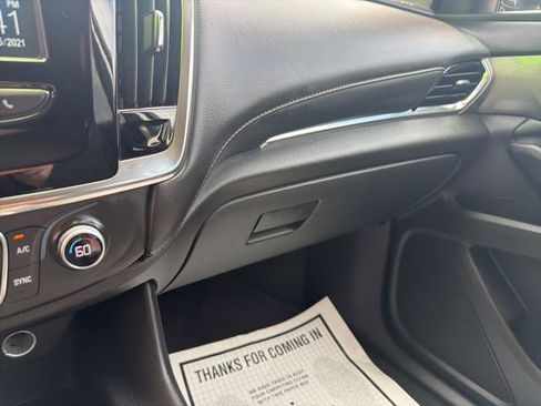 Used 2018 Chevrolet Traverse LT FWD image 34