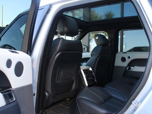 Used 2016 Land Rover Range Rover Sport HSE image 35