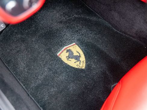 Used 2016 Ferrari California T RWD image 25