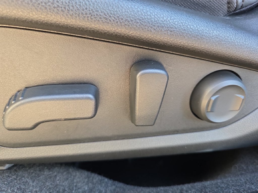 Used 2026 Subaru Outback Premium AWD/4WD image 17