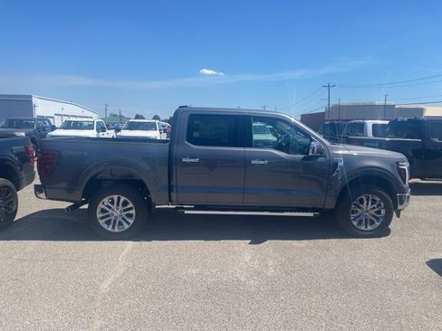 New 2025 Ford F150 Lariat w/ Equipment Group 501A Mid image 6