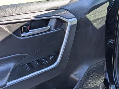 Used 2025 Toyota RAV4 XLE image 13