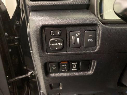 Used 2017 Toyota 4Runner Limited image 18