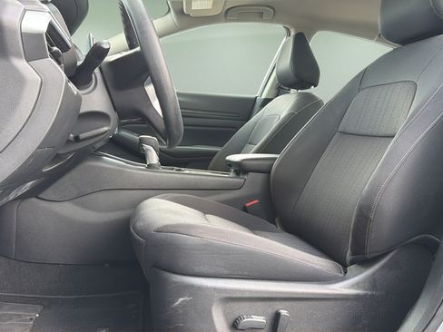 Certified 2024 Nissan Altima 2.5 SV FWD image 17