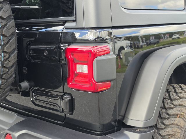 Used 2026 Jeep Wrangler Unlimited Rubicon AWD/4WD image 14