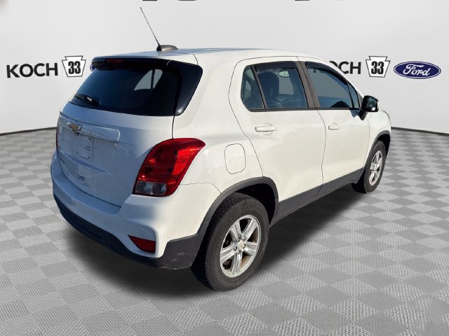 Used 2018 Chevrolet Trax LS AWD/4WD image 8
