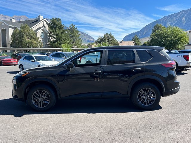 Used 2024 Nissan Rogue S FWD image 6
