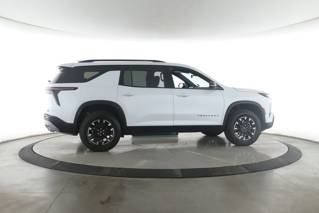 Used 2026 Chevrolet Traverse Z71 AWD/4WD image 6