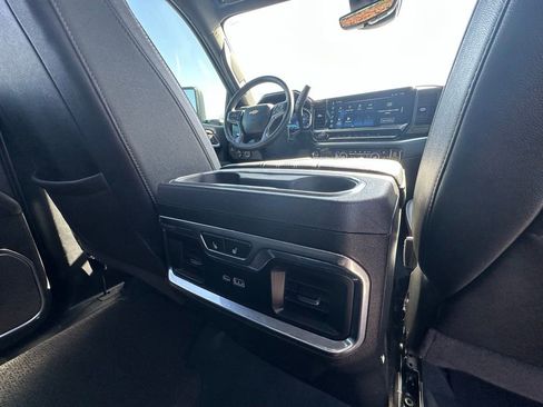 Used 2025 Chevrolet Silverado 2500 High Country w/ Technology Package image 25
