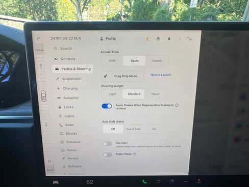 Used 2022 Tesla Model X image 35